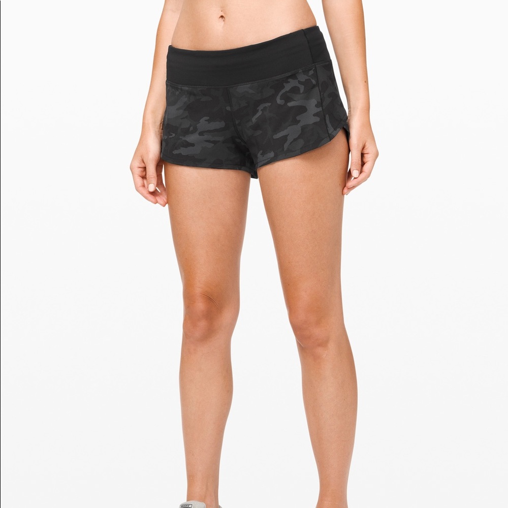 Black Camo lululemon speed up shorts 2.5